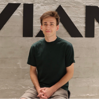 Headshot of Viam intern